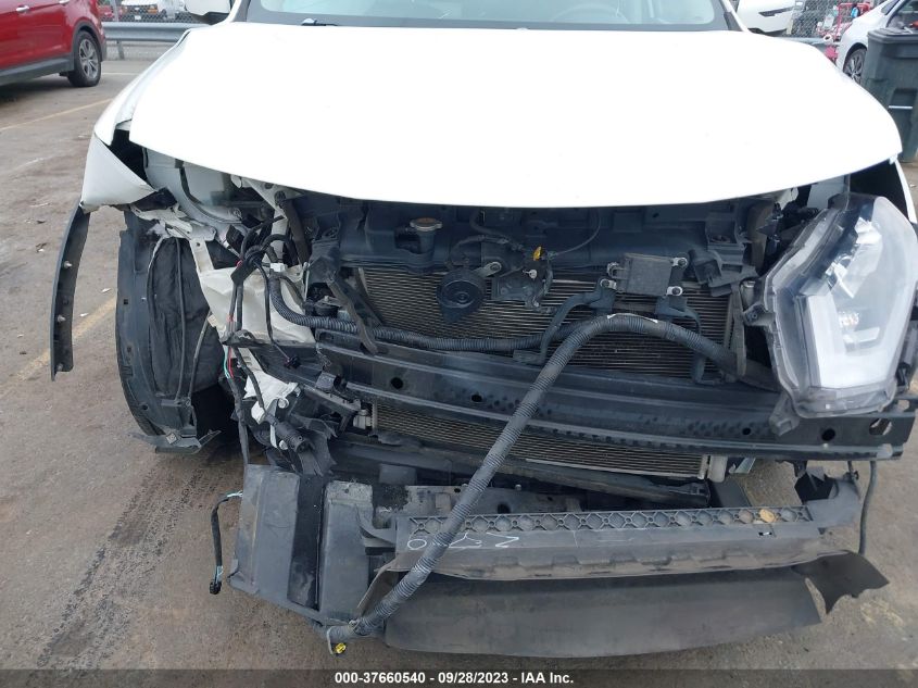 2018 NISSAN ROGUE SV - KNMAT2MT0JP570827
