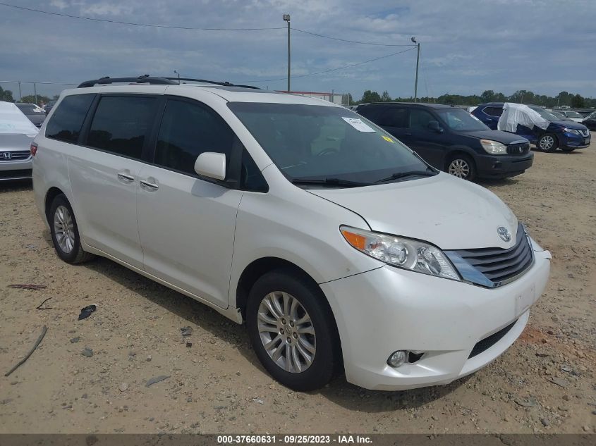 5TDYK3DC7FS630722 2015 TOYOTA SIENNA - Image 1