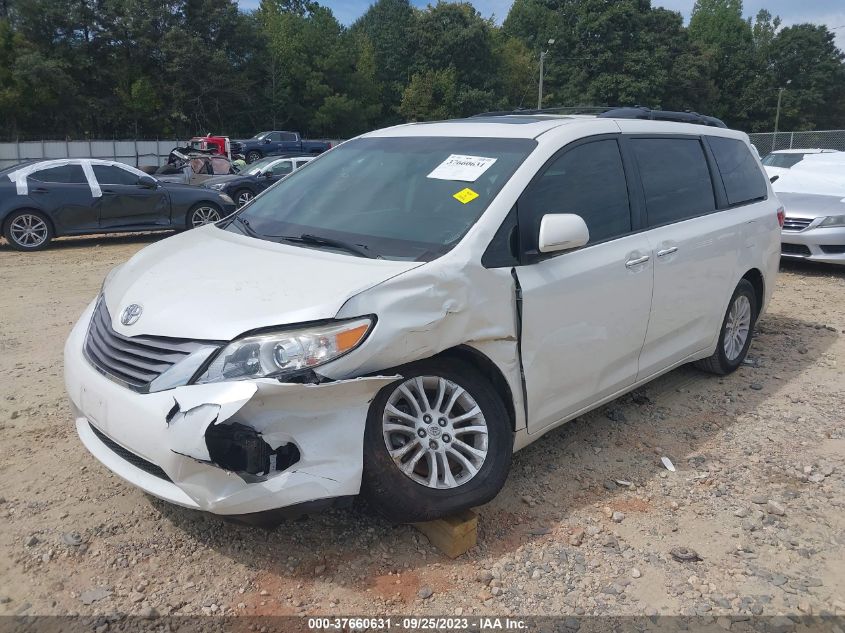 5TDYK3DC7FS630722 2015 TOYOTA SIENNA, photo no. 2