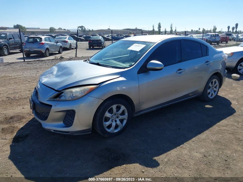 2013 MAZDA MAZDA3 I SV - JM1BL1TG3D1717328