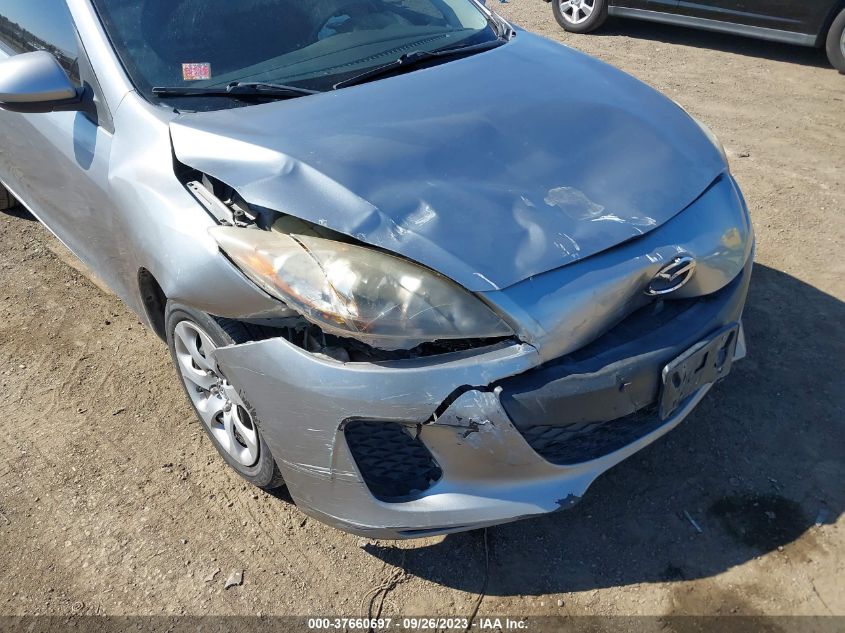 2013 MAZDA MAZDA3 I SV - JM1BL1TG3D1717328