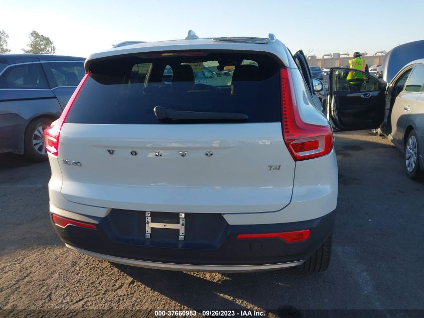 2020 VOLVO XC40 MOMENTUM YV4AC2HK8L2251805