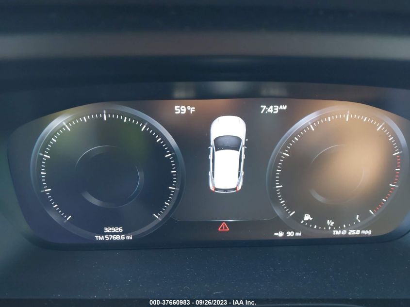 2020 VOLVO XC40 MOMENTUM YV4AC2HK8L2251805