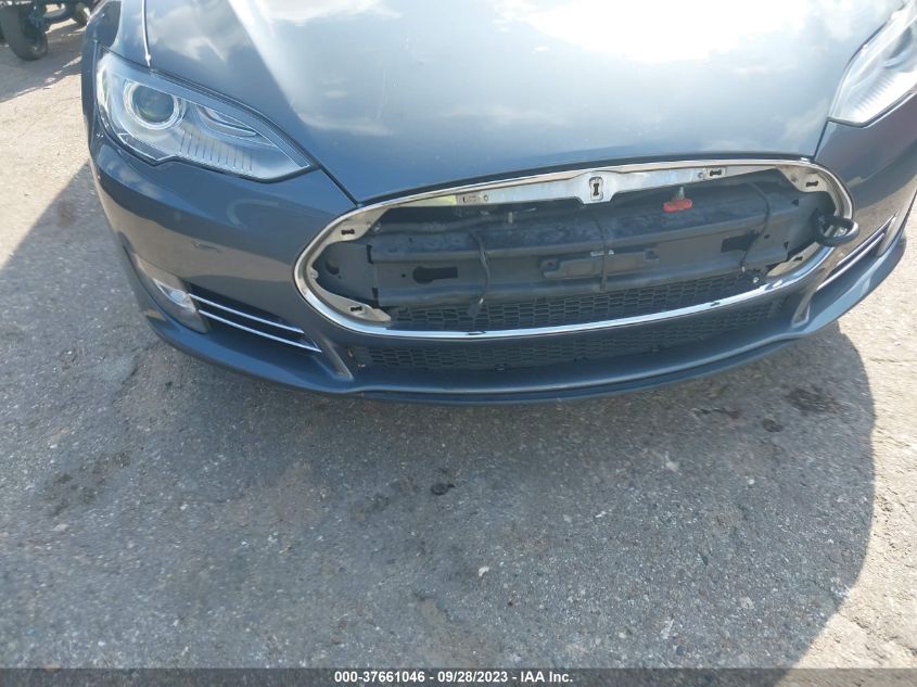 2014 TESLA MODEL S - 5YJSA1H14EFP31760