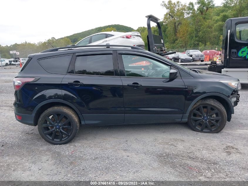 2017 FORD ESCAPE SE - 1FMCU9G9XHUA91398