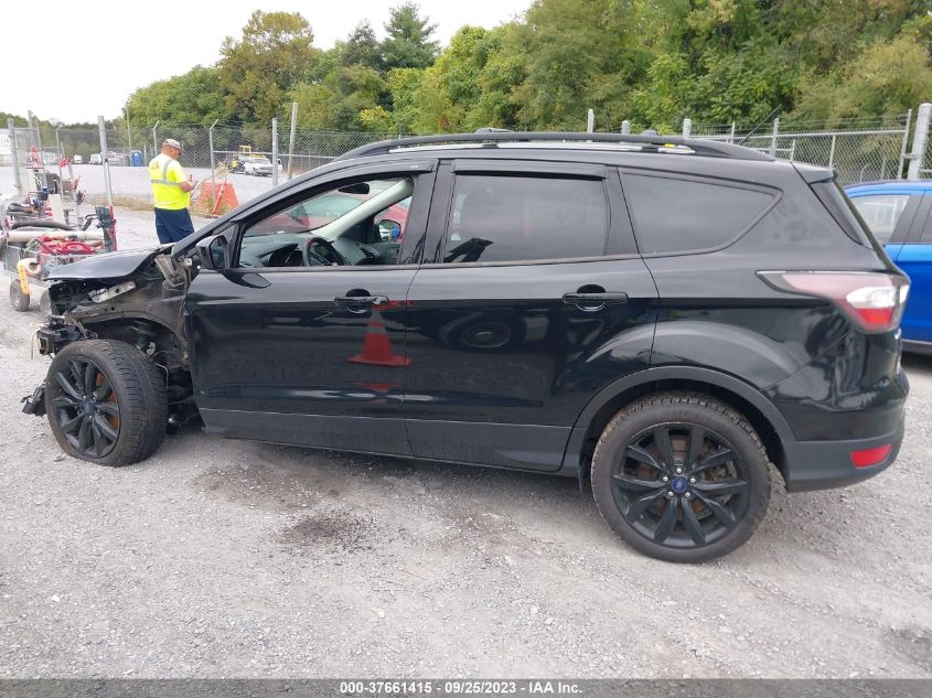 2017 FORD ESCAPE SE - 1FMCU9G9XHUA91398