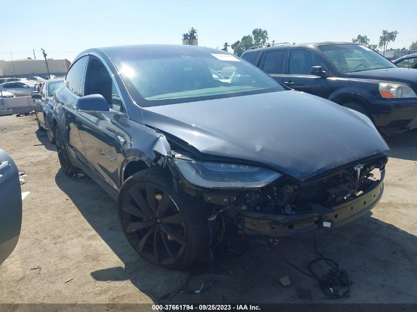 5YJXCBE41JF085897 TESLA MODEL X 75D/100D/P100D 2018