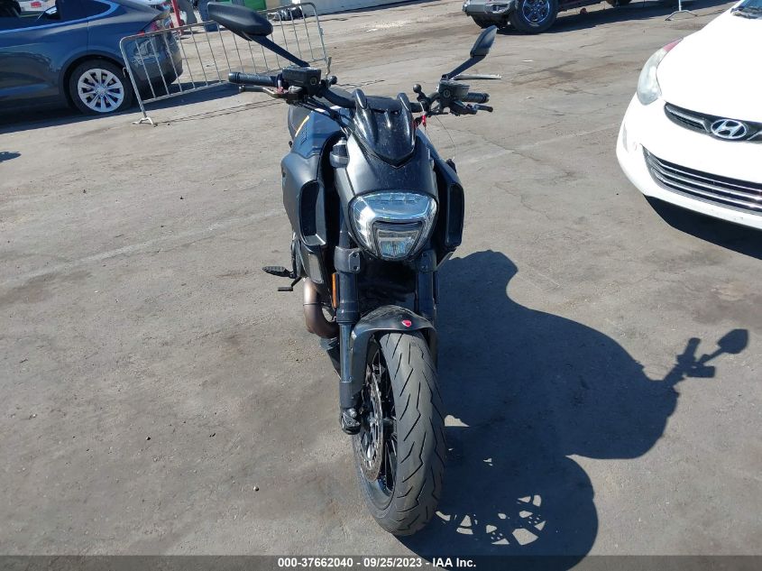 2015 DUCATI DIAVEL - ZDM13BSW3FB026702