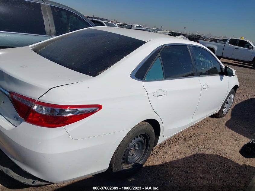 2016 TOYOTA CAMRY VIN: 4T4BF1FK5GR557190