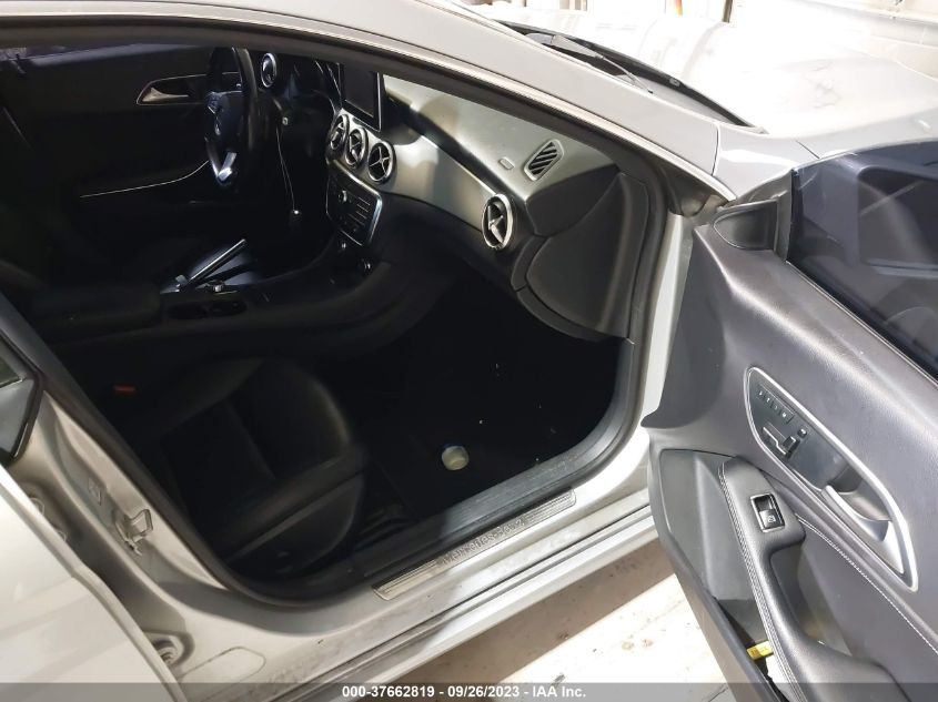 2015 MERCEDES-BENZ CLA-CLASS CLA 250 WDDSJ4GB4FN177589