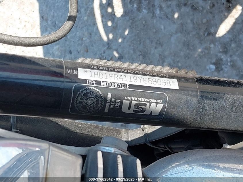 2009 HARLEY-DAVIDSON FLHRC 1HD1FR4119Y689098