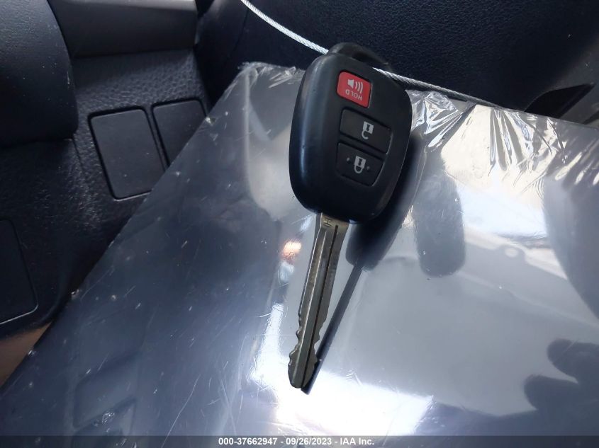 2015 TOYOTA RAV4 XLE - 2T3WFREV3FW143384