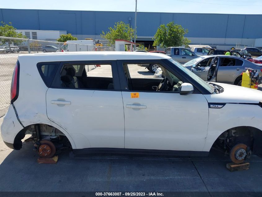 2018 KIA SOUL + - KNDJP3A55J7528704