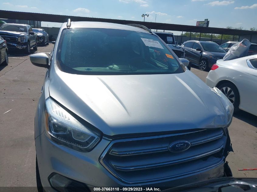 2017 FORD ESCAPE SE - 1FMCU0GD0HUC48615