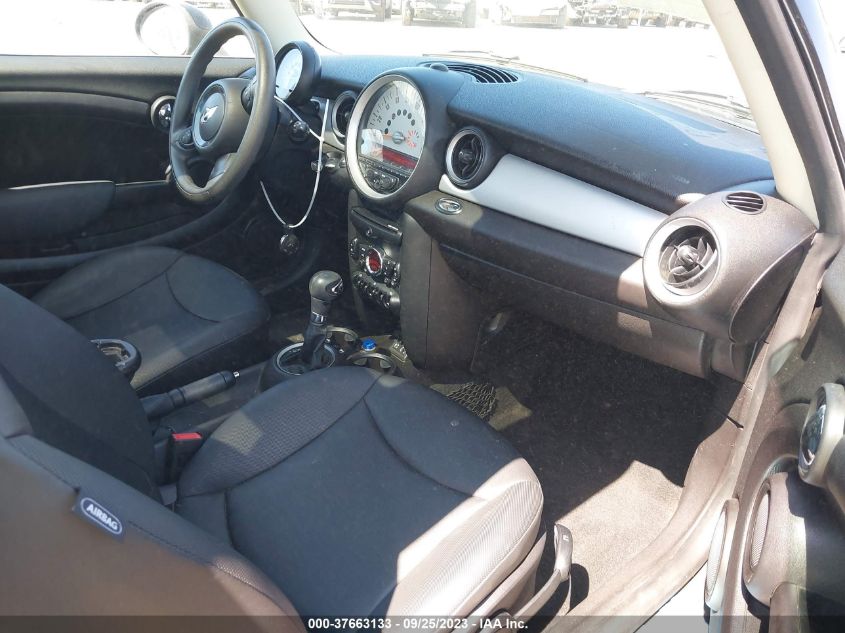 2013 MINI COOPER HARDTOP - WMWSU3C51DT690624