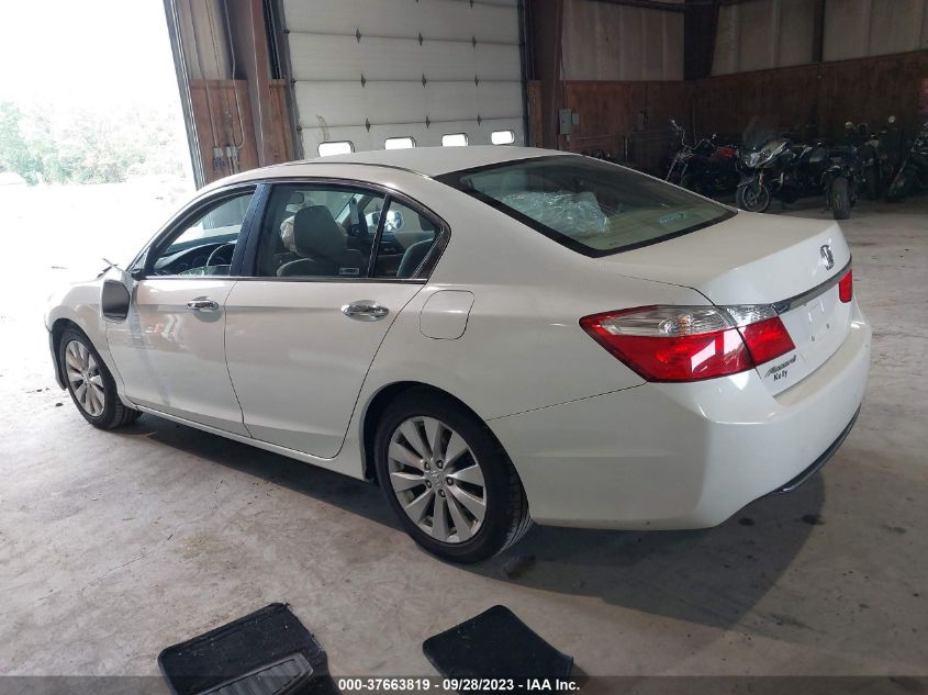2015 HONDA ACCORD SEDAN EX - 1HGCR2F76FA032782