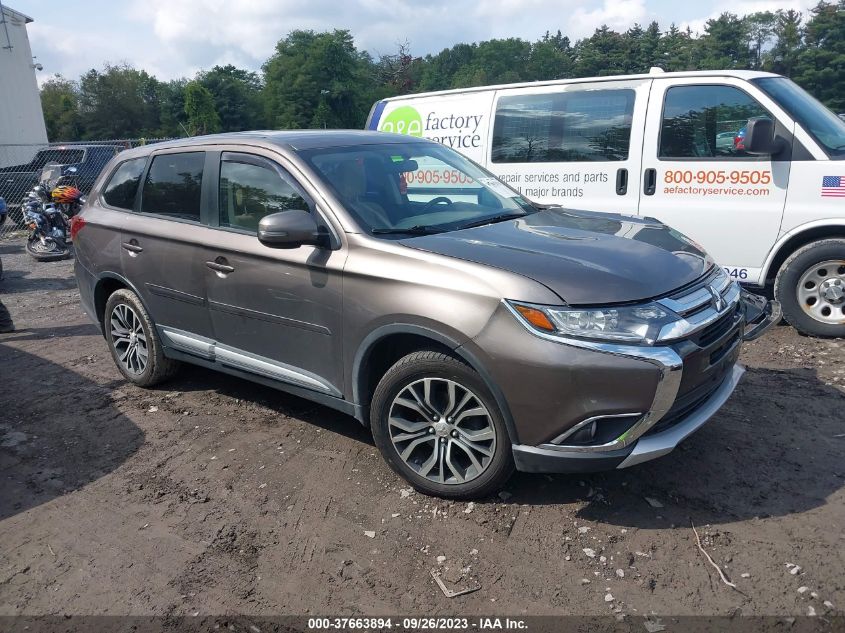 Lot #2541528109 2016 MITSUBISHI OUTLANDER SE salvage car