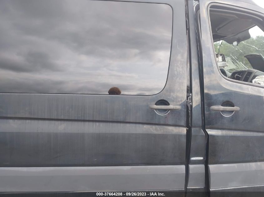 2014 MERCEDES-BENZ SPRINTER CREW VANS WD4PE8DC4E5943480