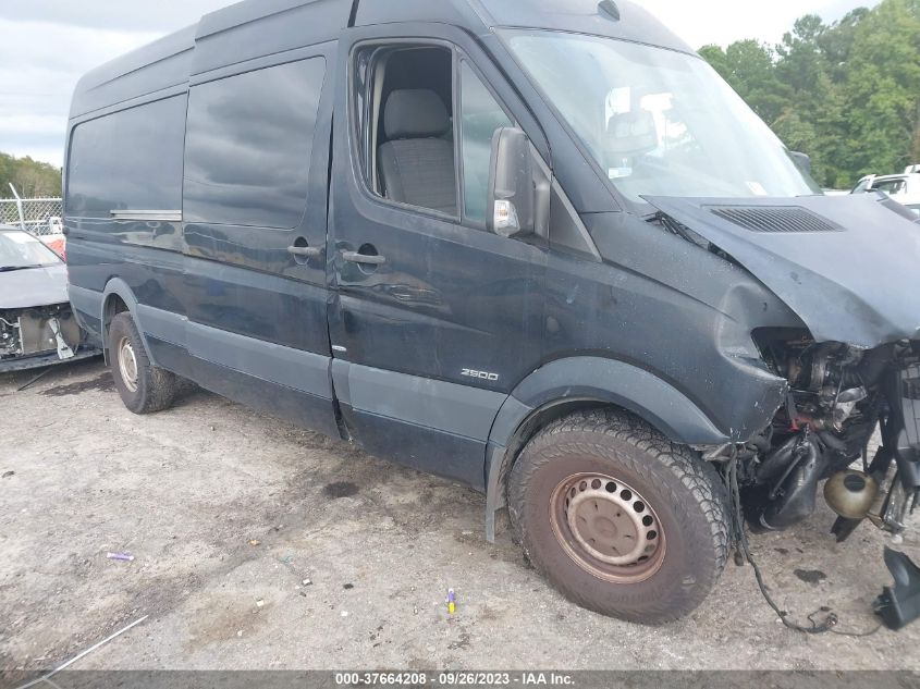 2014 MERCEDES-BENZ SPRINTER CREW VANS - WD4PE8DC4E5943480