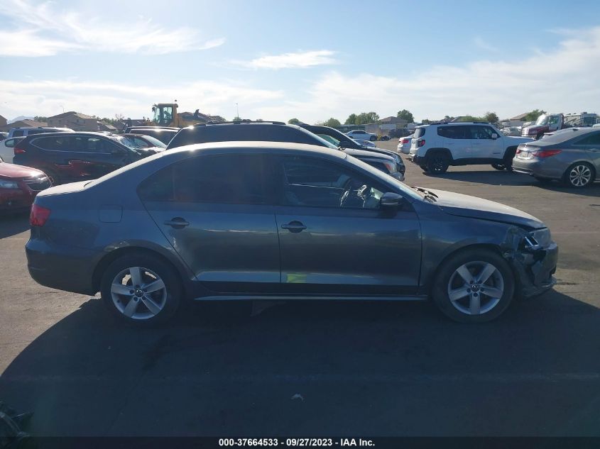 2013 VOLKSWAGEN JETTA 3VW2W2AJXDM293402