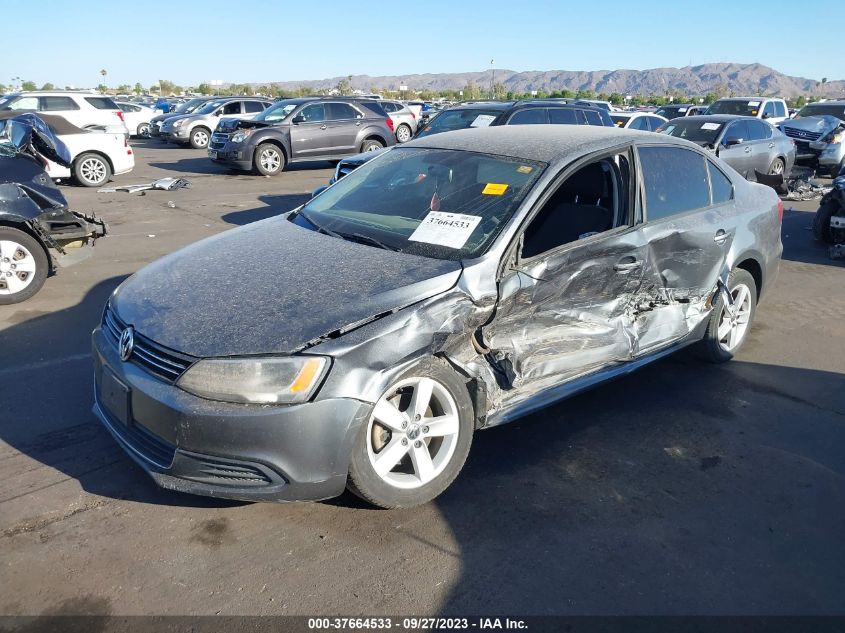 2013 VOLKSWAGEN JETTA 3VW2W2AJXDM293402