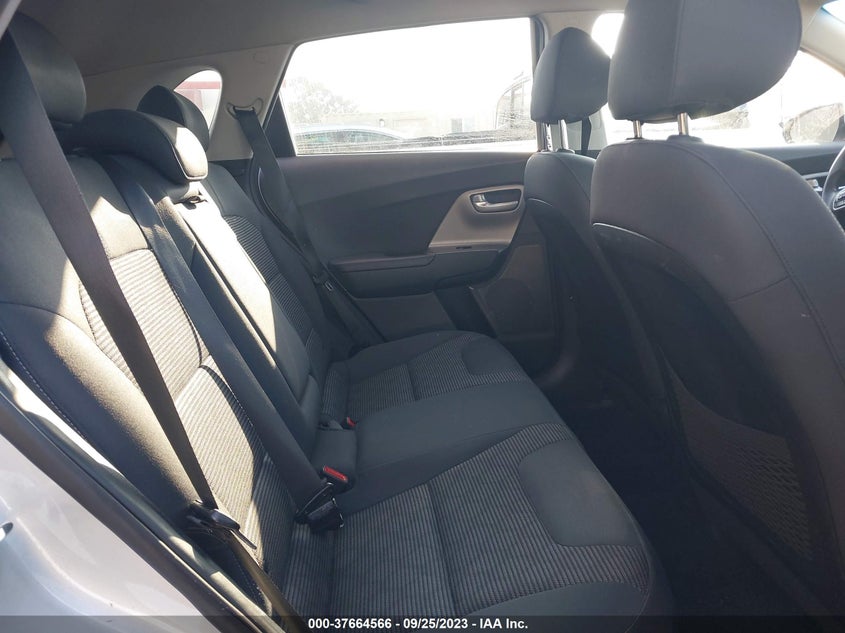 VIN KNDCB3LC3K5318926 2019 KIA NIRO LX