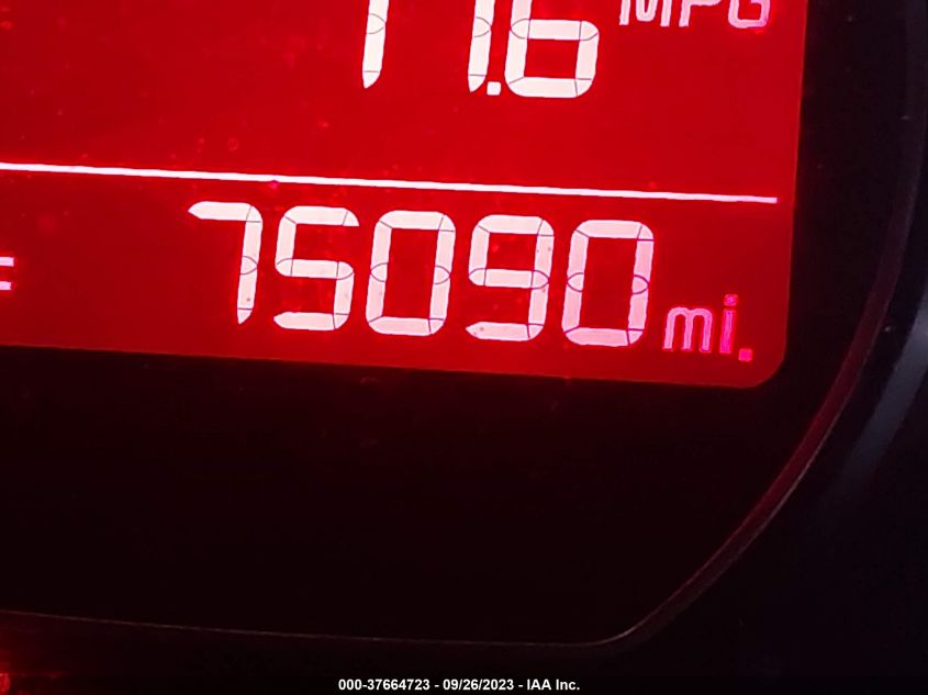 2015 KIA SOUL + - KNDJP3A58F7227772