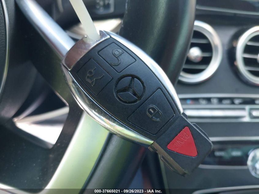 2018 MERCEDES-BENZ C-CLASS C 300 - 55SWF4JB0JU270363