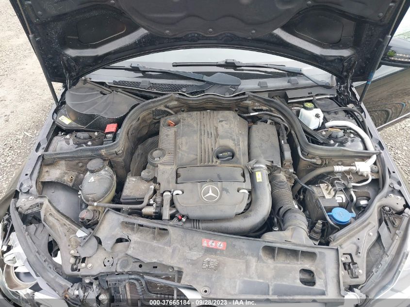 2013 MERCEDES-BENZ C 250 SPORT/LUXURY WDDGF4HB1DA876673