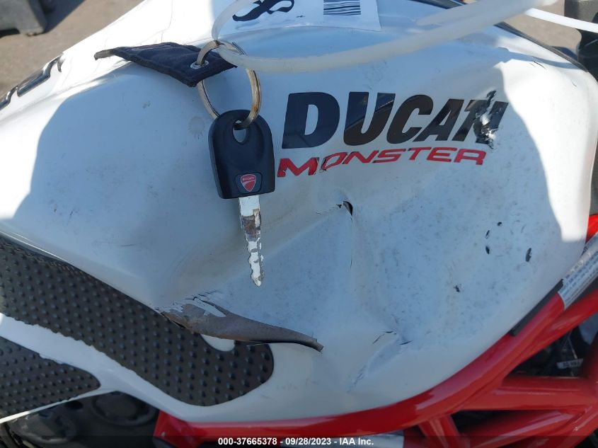 2016 DUCATI MONSTER 821 ZDM1RBTS4GB017518