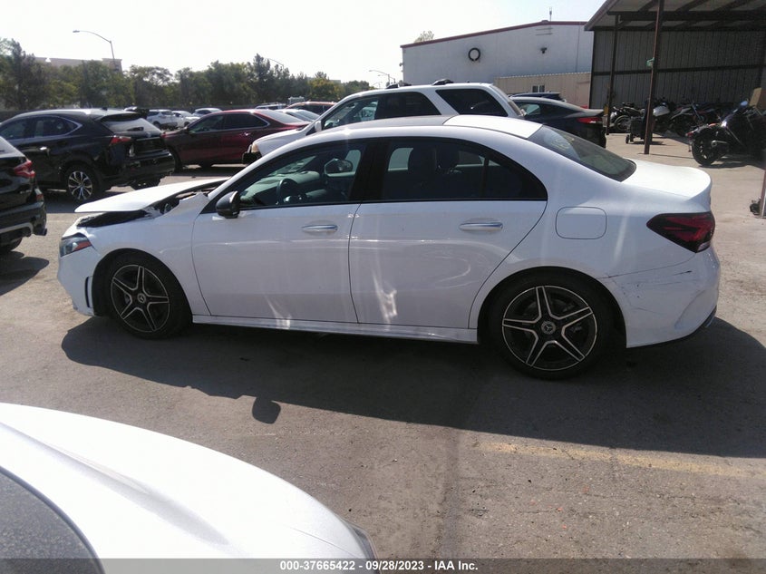 VIN W1K3G4EB8MJ296577 2021 MERCEDES-BENZ A-CLASS A 220