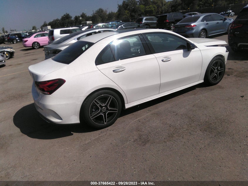 VIN W1K3G4EB8MJ296577 2021 MERCEDES-BENZ A-CLASS A 220