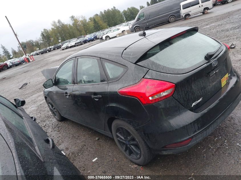 2015 FORD FOCUS SE - 1FADP3K28FL318734