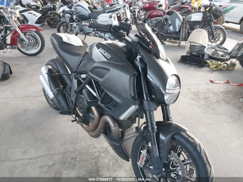 2011 DUCATI DIAVEL - ZDM13BLW0BB001104