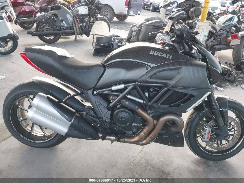 2011 DUCATI DIAVEL - ZDM13BLW0BB001104