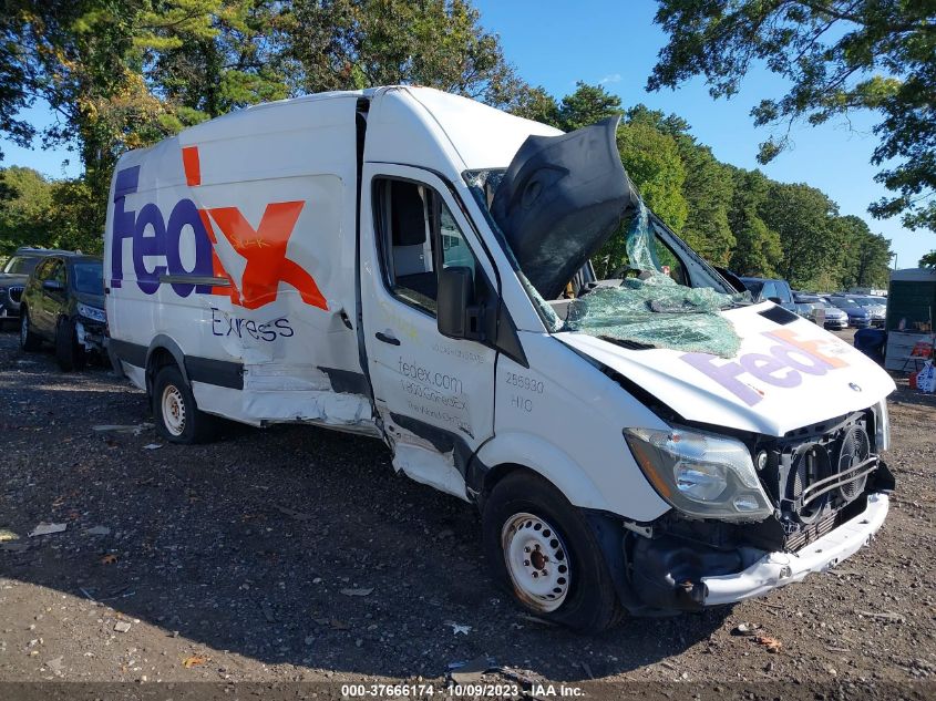 2015 MERCEDES-BENZ SPRINTER CARGO VANS WD3PE8DB5FP132921