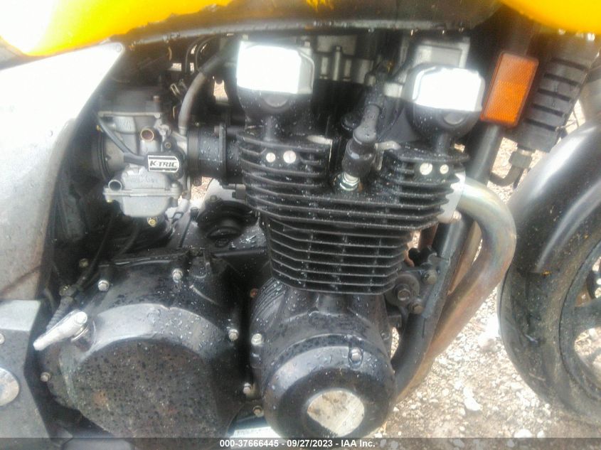 2003 KAWASAKI ZR750 G JKAZRDH163A010381