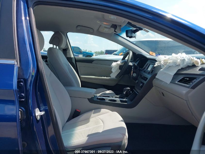 2015 HYUNDAI SONATA 2.4L SE - 5NPE24AF4FH206153