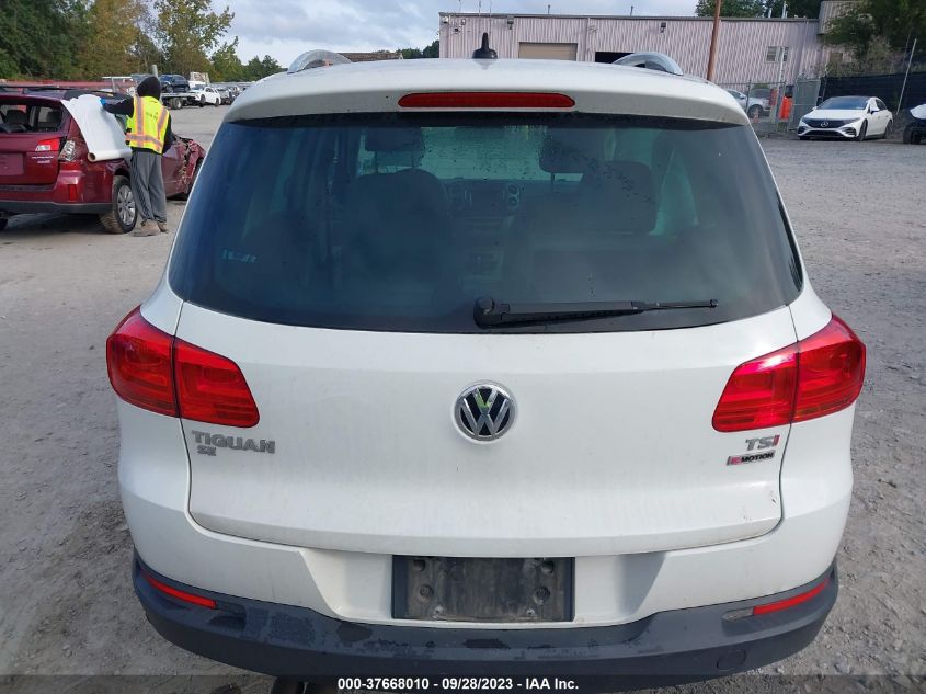 2016 VOLKSWAGEN TIGUAN SE - WVGBV7AX2GW617482