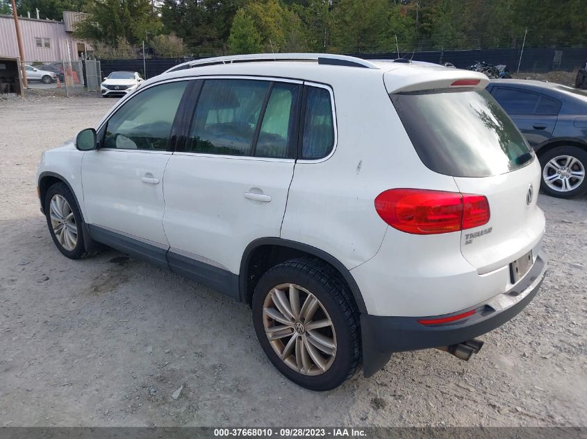 2016 VOLKSWAGEN TIGUAN SE - WVGBV7AX2GW617482