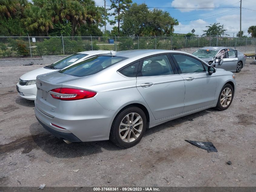 2019 FORD FUSION SE - 3FA6P0HD7KR152136