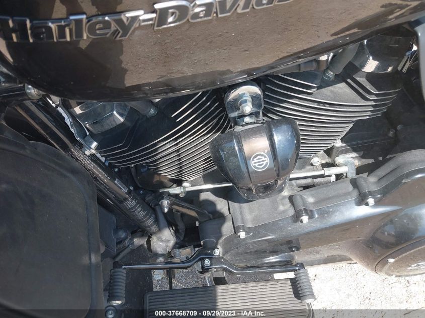 2020 HARLEY-DAVIDSON FLTRK 1HD1KZF1XLB605377