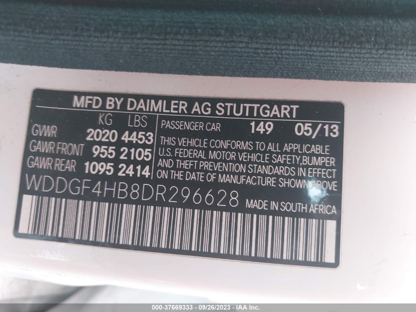 2013 MERCEDES-BENZ C 250 SPORT/LUXURY - WDDGF4HB8DR296628