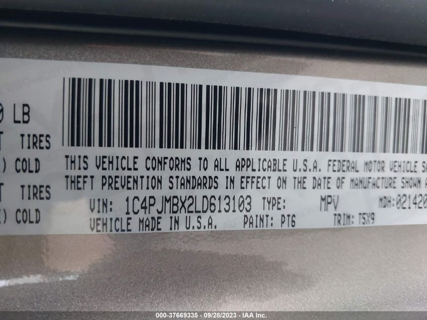 VIN 1C4PJMBX2LD613103 2020 JEEP CHEROKEE TRAILHAWK