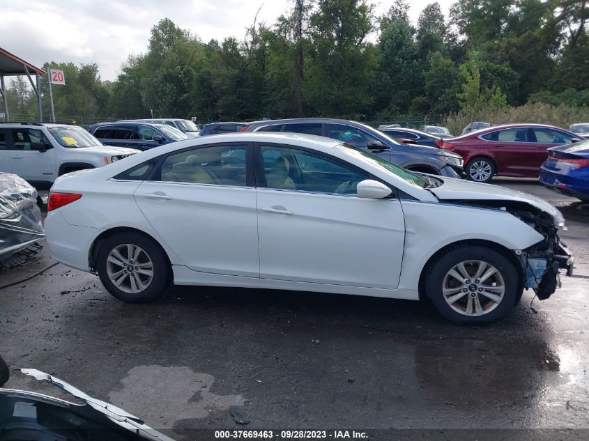 2013 HYUNDAI SONATA GLS - 5NPEB4AC0DH558553