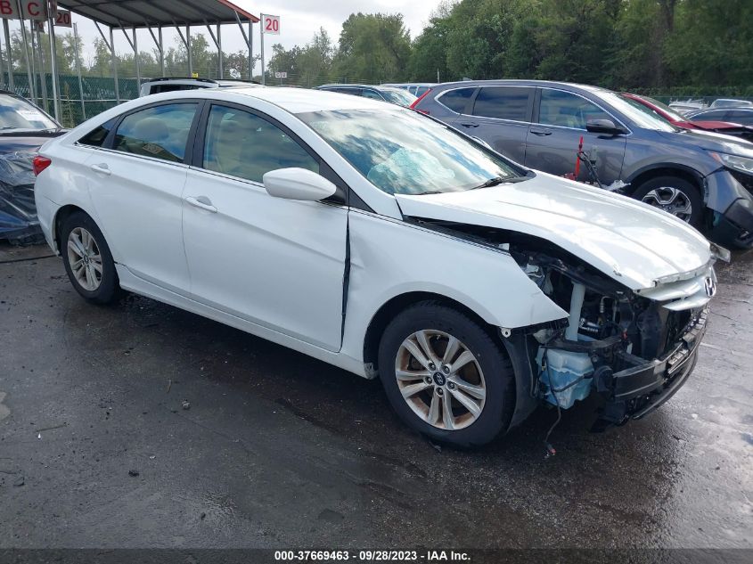 2013 HYUNDAI SONATA GLS - 5NPEB4AC0DH558553