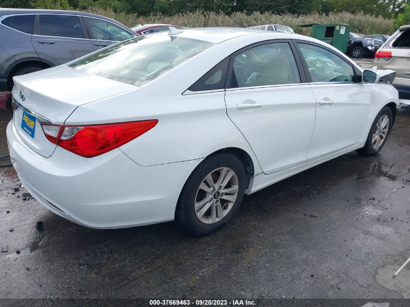 2013 HYUNDAI SONATA GLS - 5NPEB4AC0DH558553