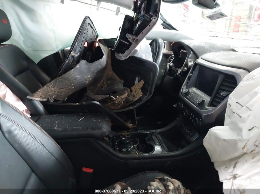2020 GMC ACADIA AT4 - 1GKKNLLS9LZ120960