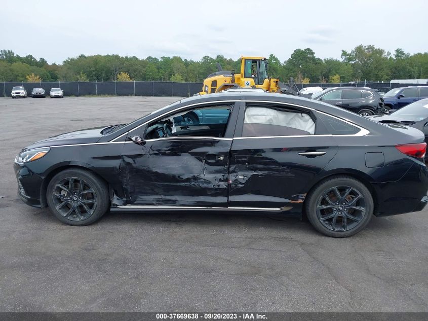 2018 HYUNDAI SONATA SPORT - 5NPE34AB2JH616002