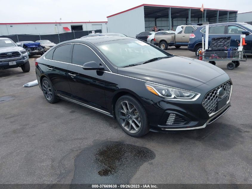 2018 HYUNDAI SONATA SPORT - 5NPE34AB2JH616002